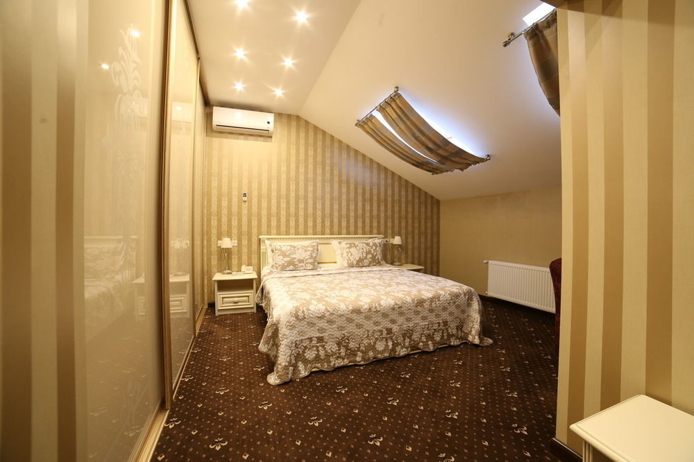 Vintage Hotel โอเดสซา ภายนอก รูปภาพ