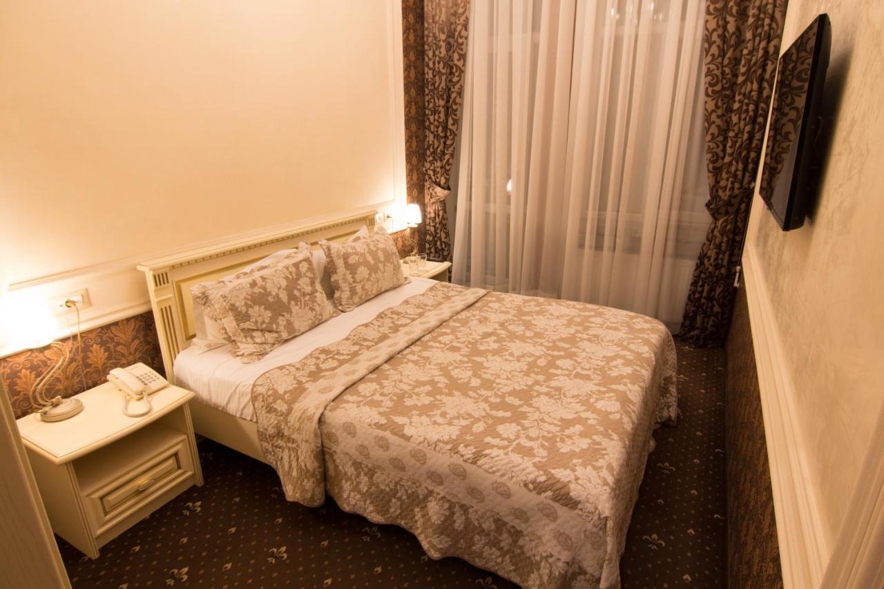 Vintage Hotel โอเดสซา ภายนอก รูปภาพ